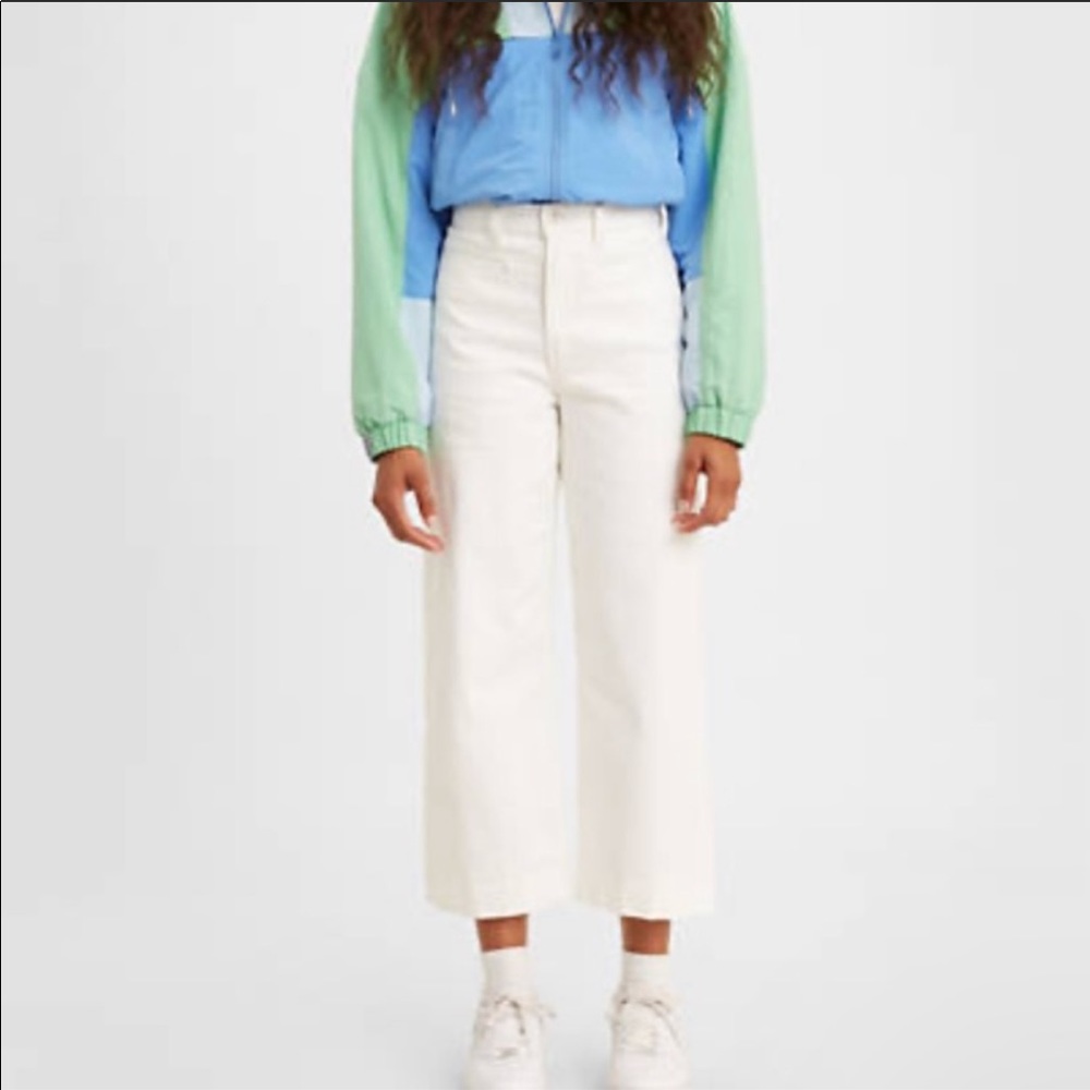Levi’s White Ribcage Jeans